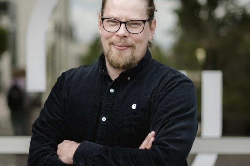 Hannu Kivimäki, journalistiikan työelämäprfessori 2023-2024
