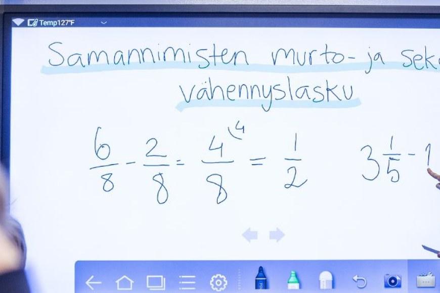 Matematiikan opetusta luokkatilassa