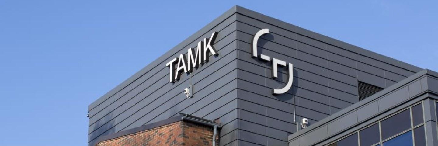 TAMKin pääkampus sijaitsee Kaupissa lähellä Tampereen keskussairaalaa.