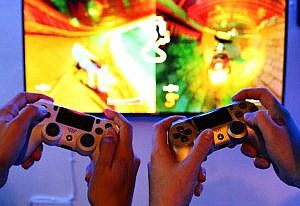 Read more about the article Save File – Pelaajan Olohuone Piilossa Tampereella