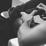 Pelaamisen elinkaari – katsaus tutkimukseen pelien merkityksestä elämän eri vaiheissa