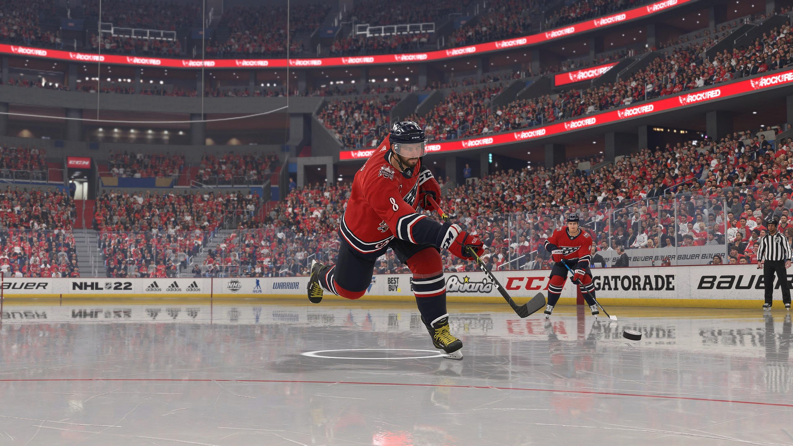 Uuden sukupolven NHL 22 vie pelisarjaa realistisemmaksi, mutta pitää jatkuvasti varpaillaan