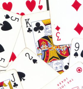 Read more about the article The art of trickery and deceiving: An overview of the card game Truco